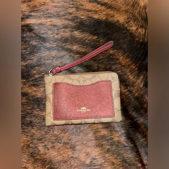 Coach Wallet - Picture 1 of 1